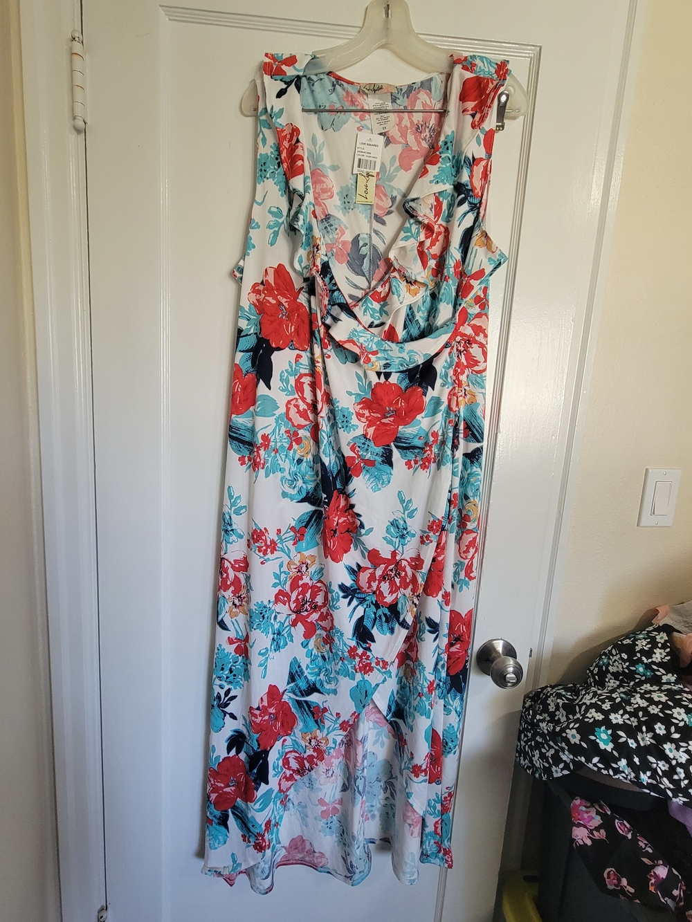 NWT Love Squared Ivory Red Floral Wrap V-Neck High Low Maxi Plus Size Dress 2X